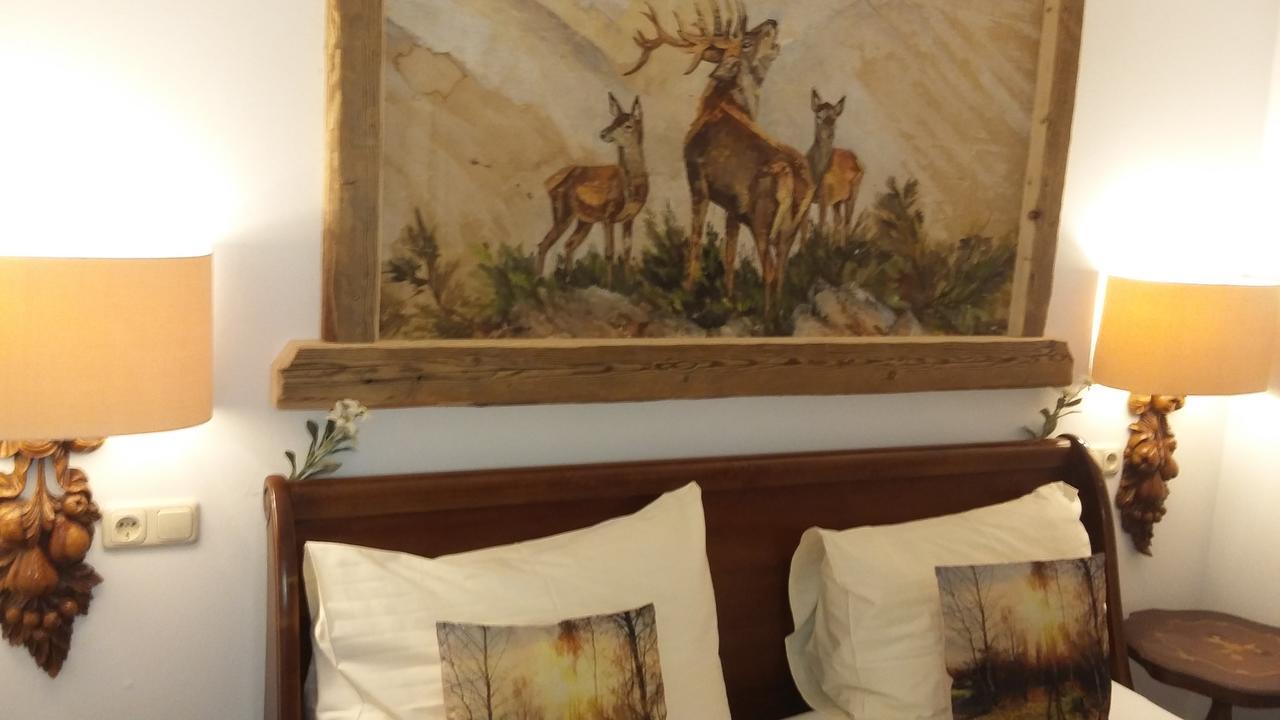 Platzhirsch Zur Alten Wagnerei Gastehaus Bed and Breakfast Saint Wolfgang Esterno foto