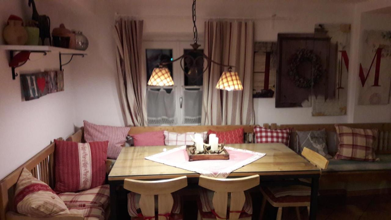 Platzhirsch Zur Alten Wagnerei Gastehaus Bed and Breakfast Saint Wolfgang Esterno foto