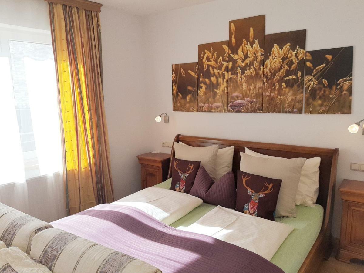 Platzhirsch Zur Alten Wagnerei Gastehaus Bed and Breakfast Saint Wolfgang Esterno foto