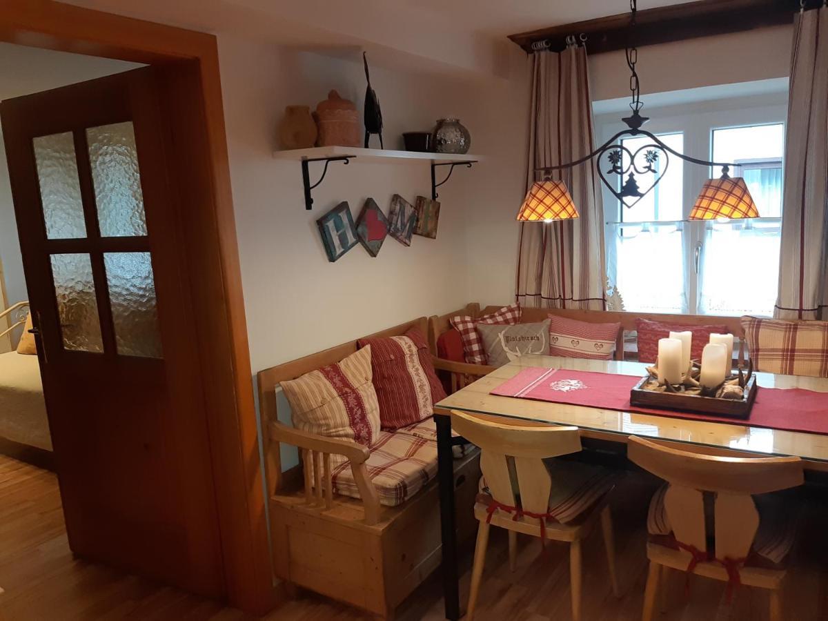 Platzhirsch Zur Alten Wagnerei Gastehaus Bed and Breakfast Saint Wolfgang Esterno foto
